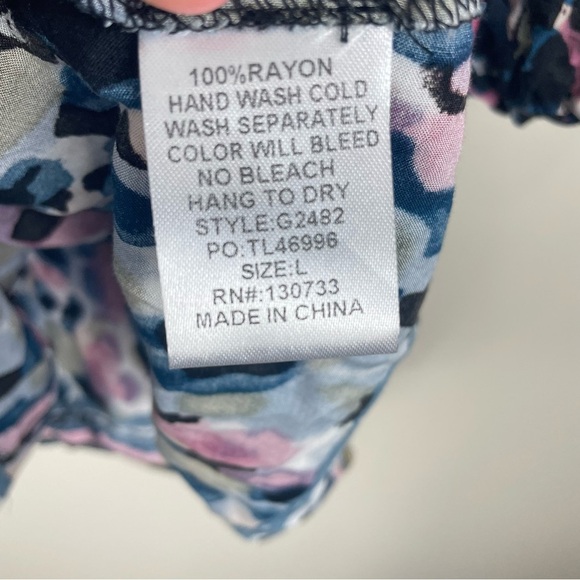 Umgee Multicolor Abstract Blouse - Picture 7 of 9